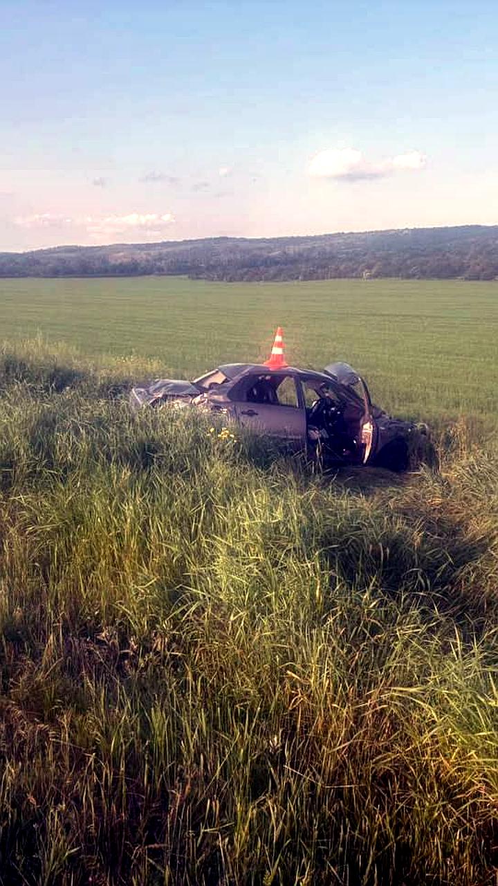 Два человека пострадали в аварии на автодороге в Александровском округе