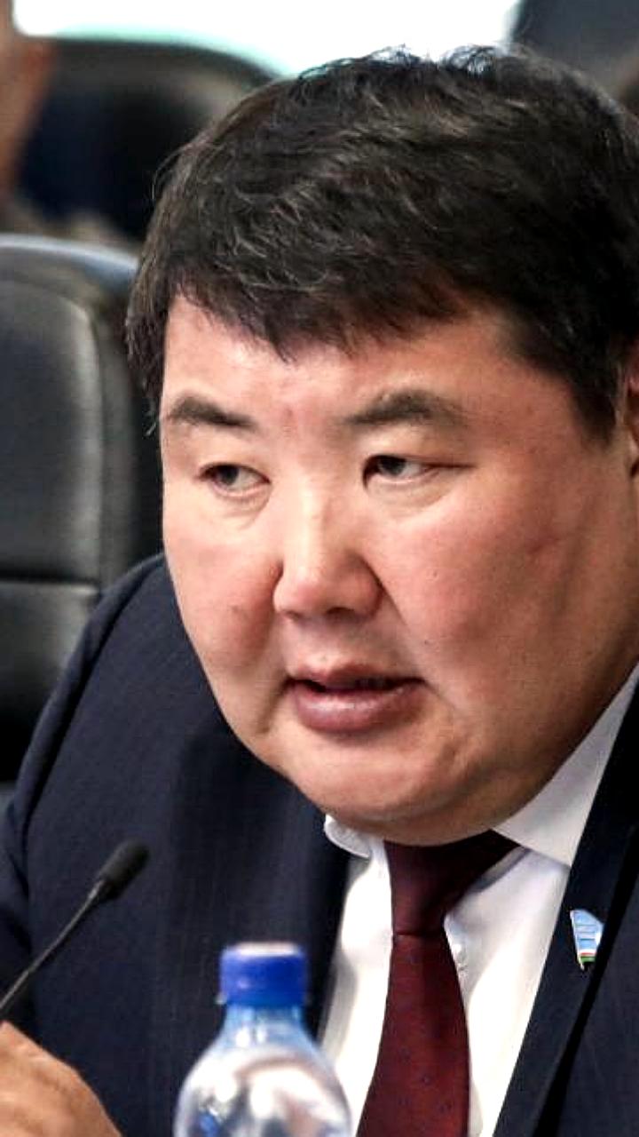 Вячеслав Володин обсудил решение проблемы жилья для детей-сирот в Саратовской области