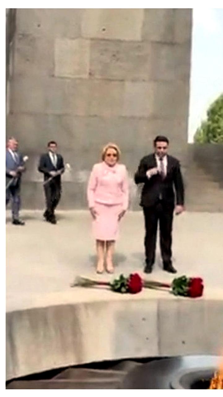 Валентина Матвиенко возложила цветы к Вечному огню в Ереване в рамках официального визита