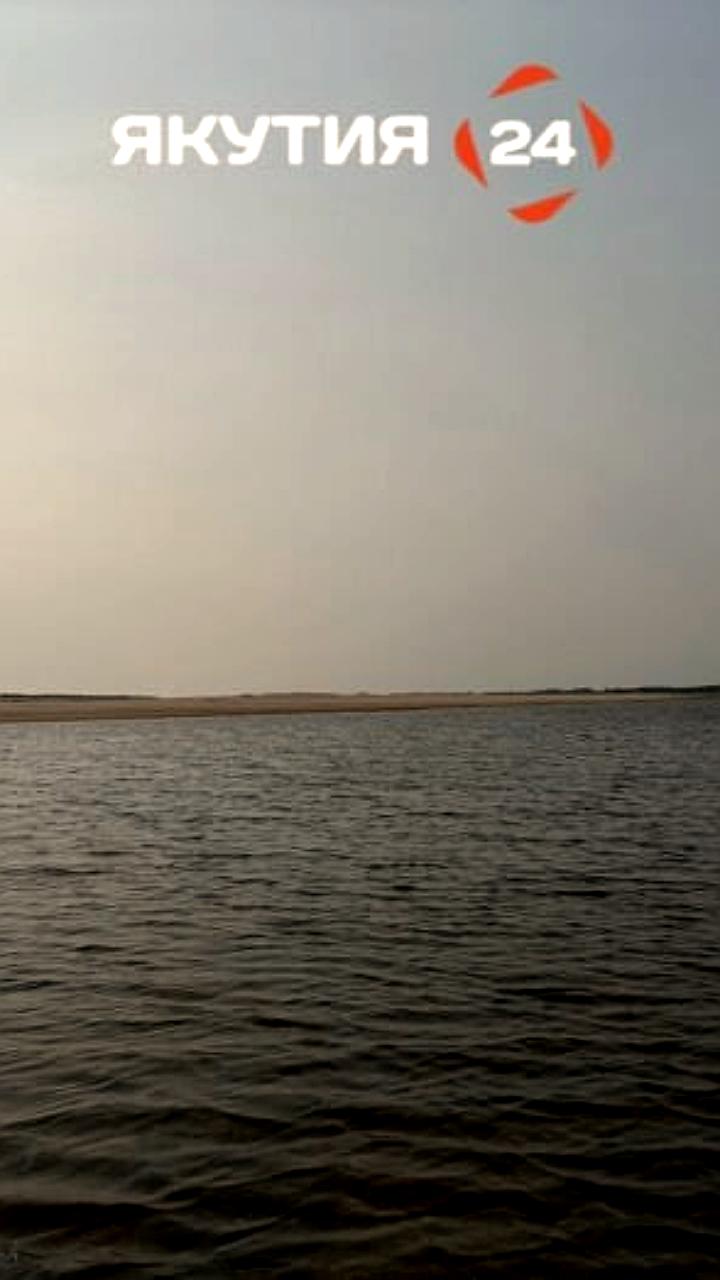 Критический уровень воды на реке Алдан в Якутии вызывает подтопления