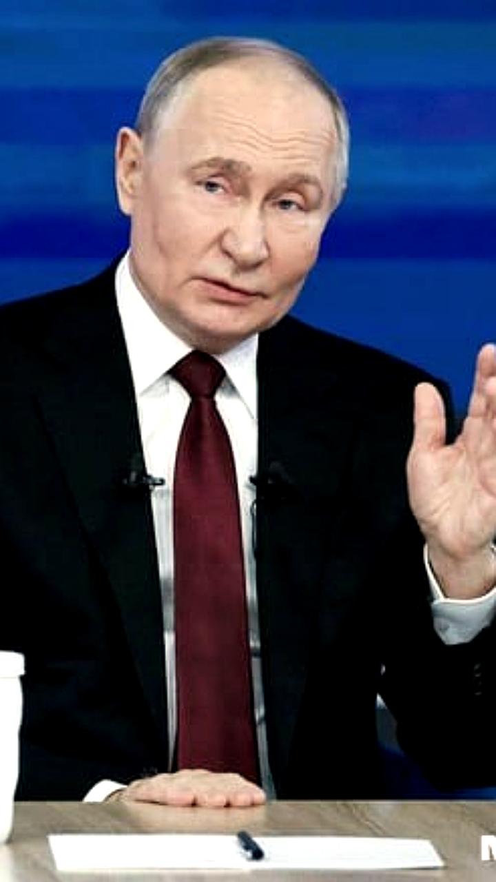 Путин наградил деятелей культуры и искусства в Луганске и Иркутске
