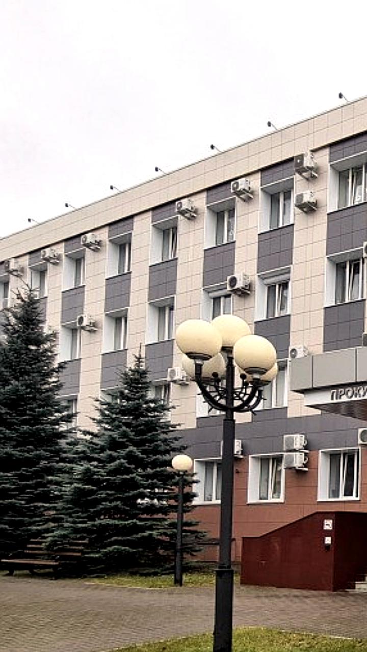 Прокуратура проверяет соблюдение законодательства по бесхозным домам в Кирове и Иванове