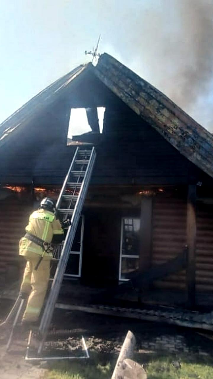 В Алтайском крае ликвидированы 34 пожара, причины связаны с нарушением правил электробезопасности