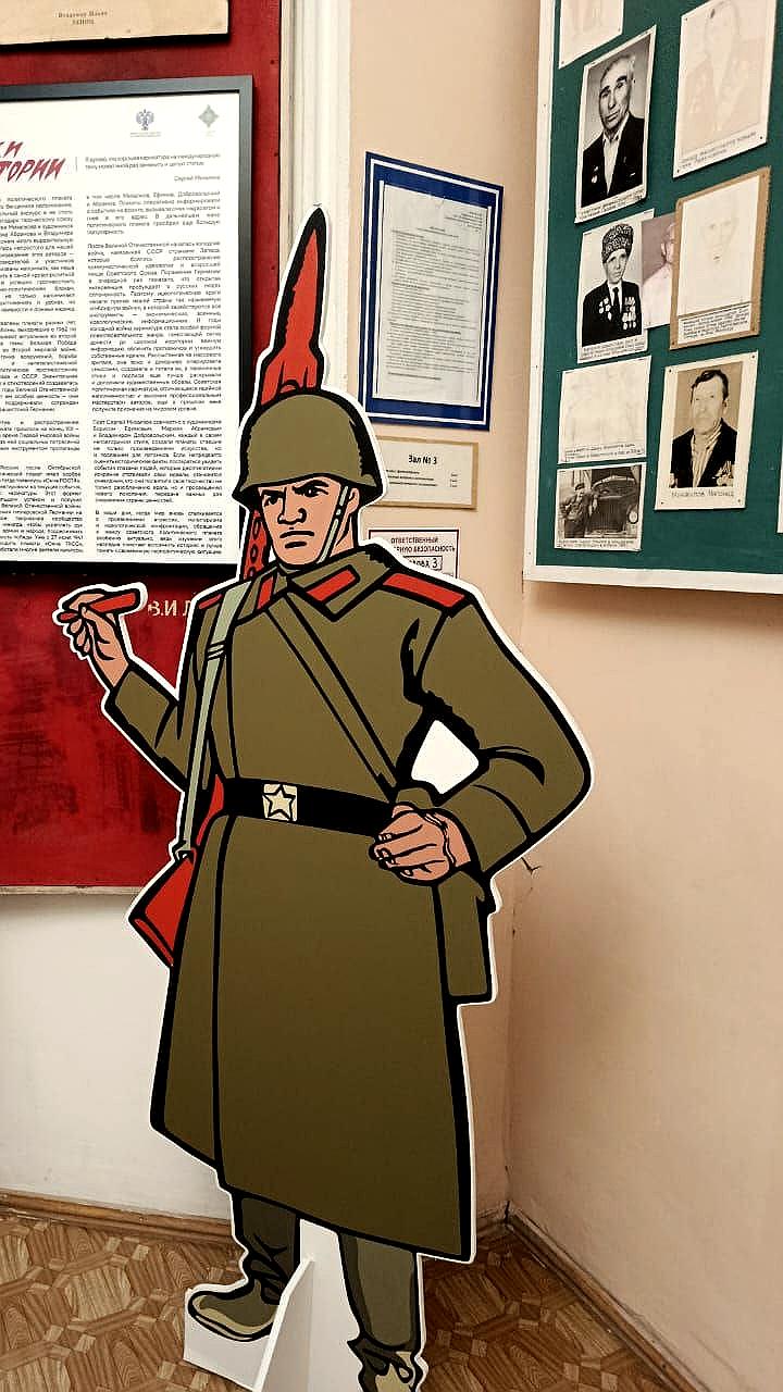Открытие выставки военного плаката и музея СВО в Буйнакске