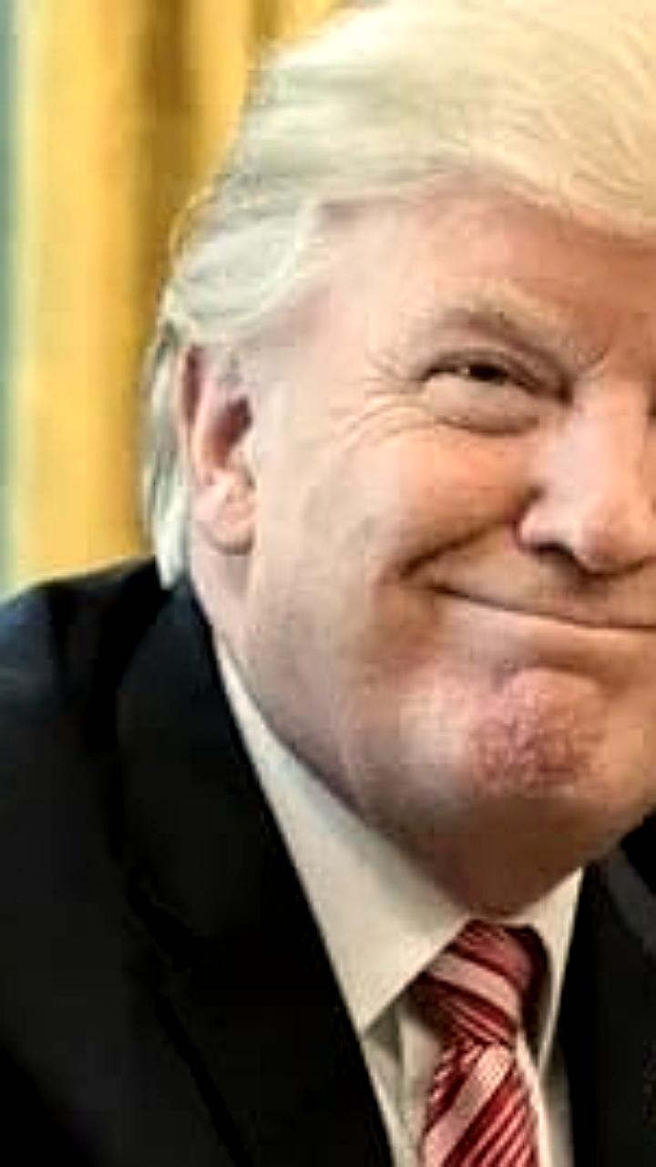 Использование личных телефонов Трампом и его администрацией увеличивает риск мошенничества