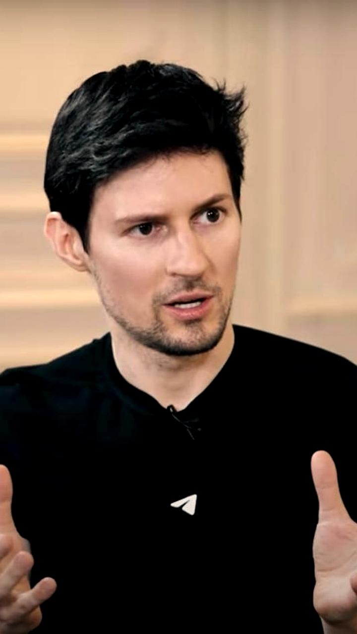 Павел Дуров обсудил арест и принципы Telegram в интервью Такеру Карлсону