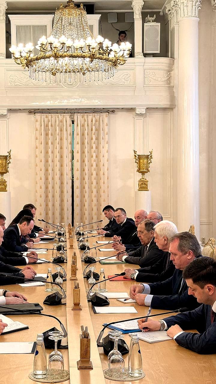 Министр иностранных дел Беларуси Максим Рыженков начал визит в Россию для переговоров с Сергеем Лавровым