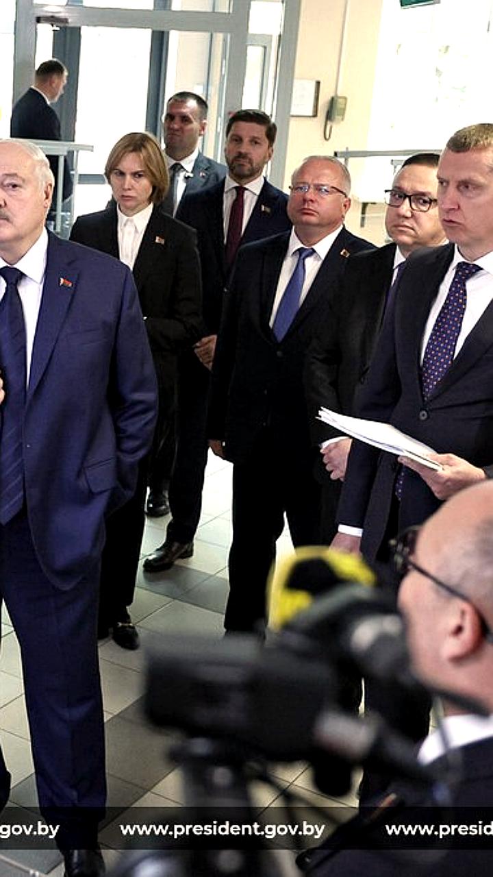 Лукашенко обсудил развитие белорусского кинематографа на 'Беларусьфильме'