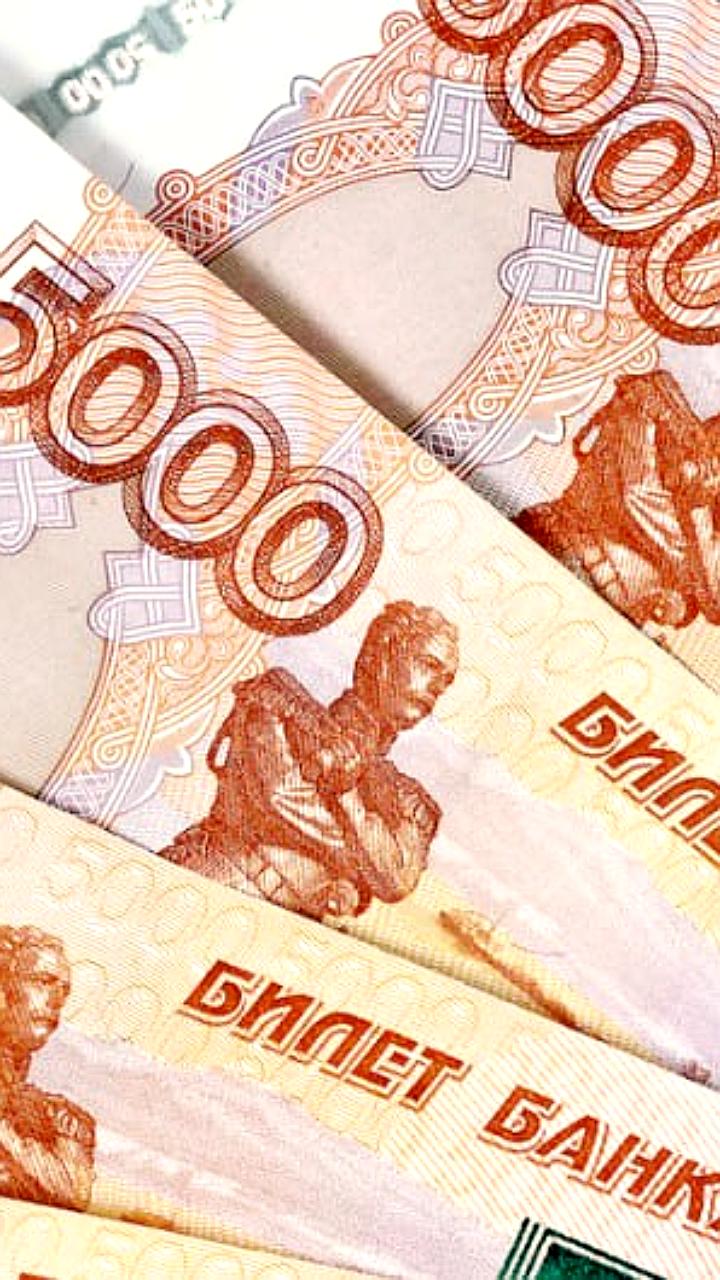 Изменения в графике пенсионных выплат в России: досрочные выплаты к Дню России