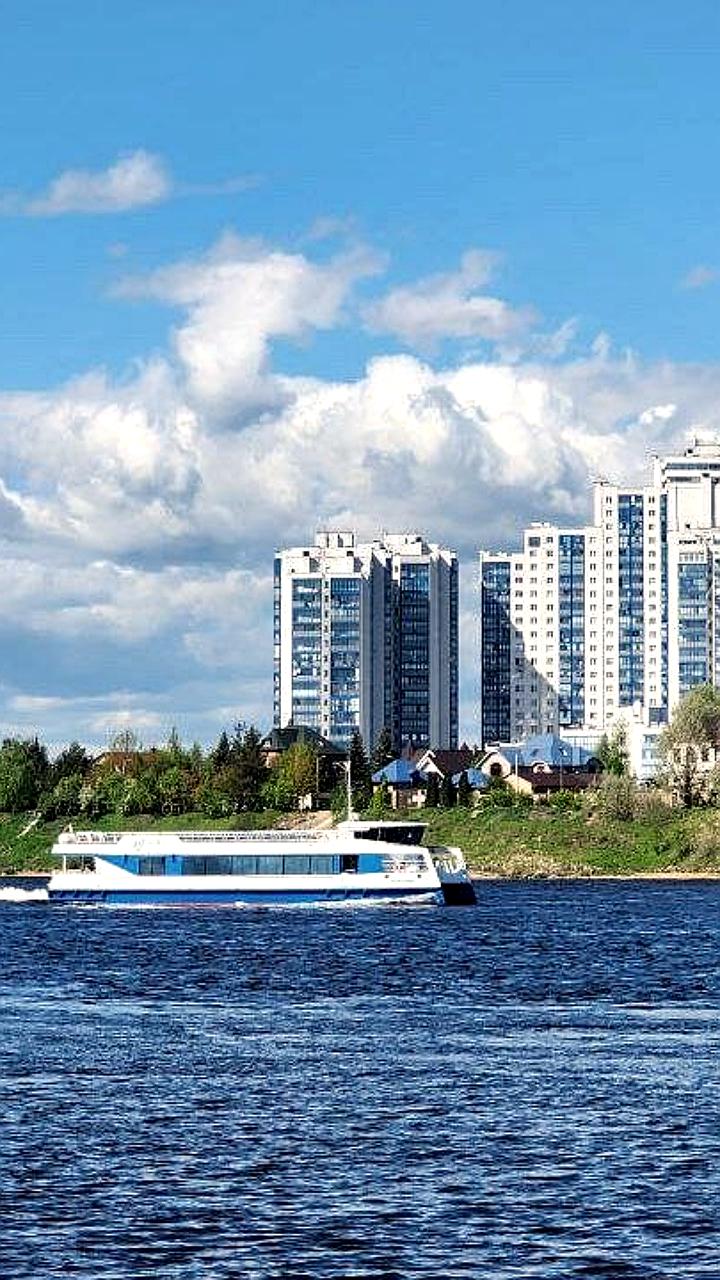 Завершено строительство катамарана 'Равелин' для экскурсионных перевозок