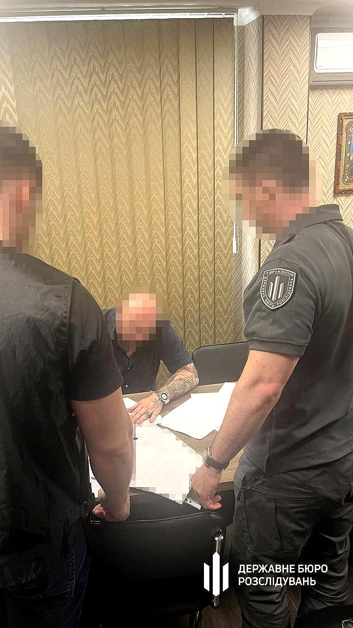 ГБР разоблачило коррупционную схему на закупке кроватей для воинских частей Днепропетровщины