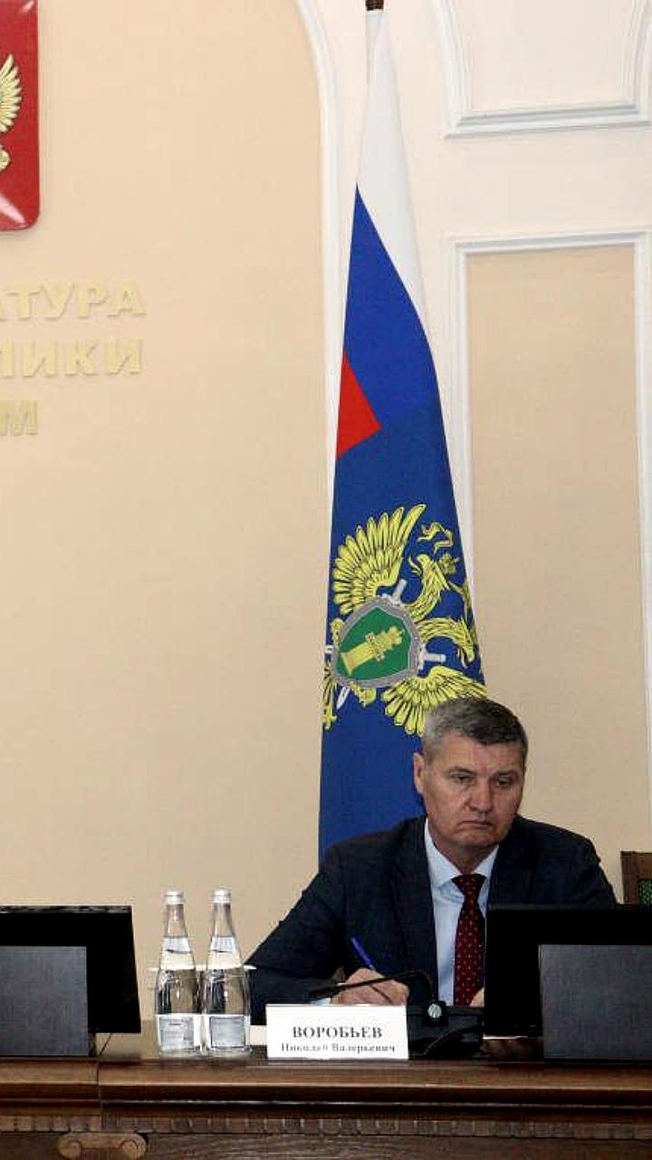 Прокуроры проверяют ход строительства многоквартирных домов в Саратове и Нижневартовске