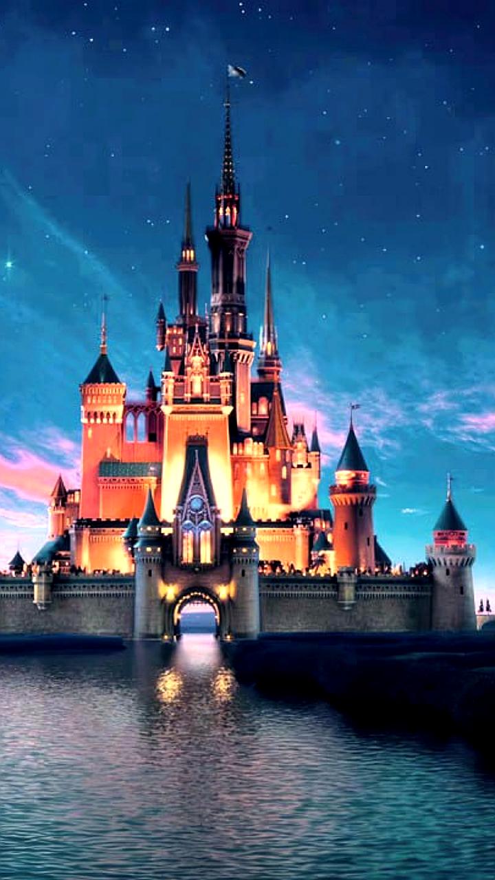 Disney и Universal подали иск против Midjourney за нарушение авторских прав