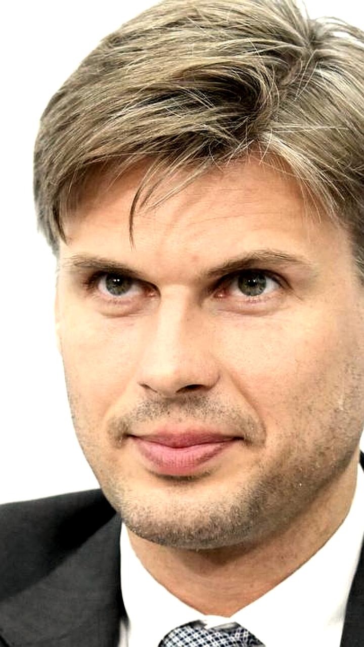 Роскосмос объявил о планах по ядерной электростанции на Луне и исследованию Венеры