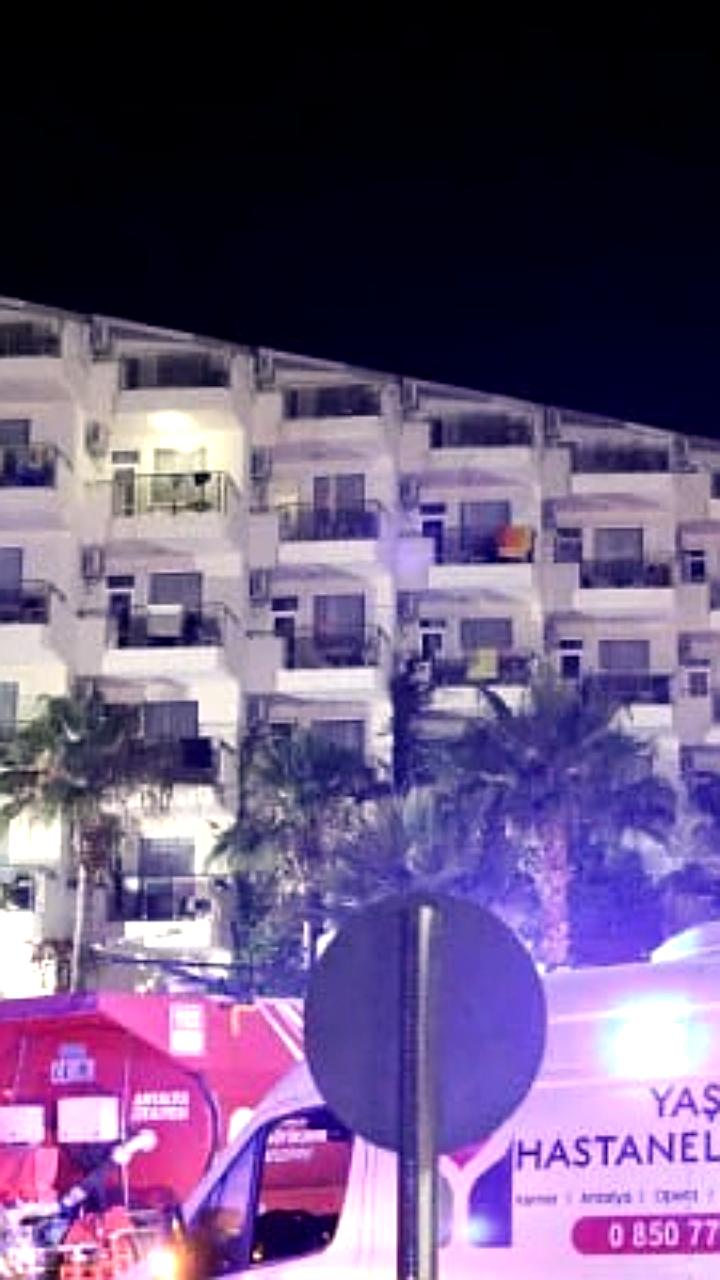 Пожар в отеле Asrin Beach Hotel в Аланье: эвакуированы 622 человека, россияне не пострадали