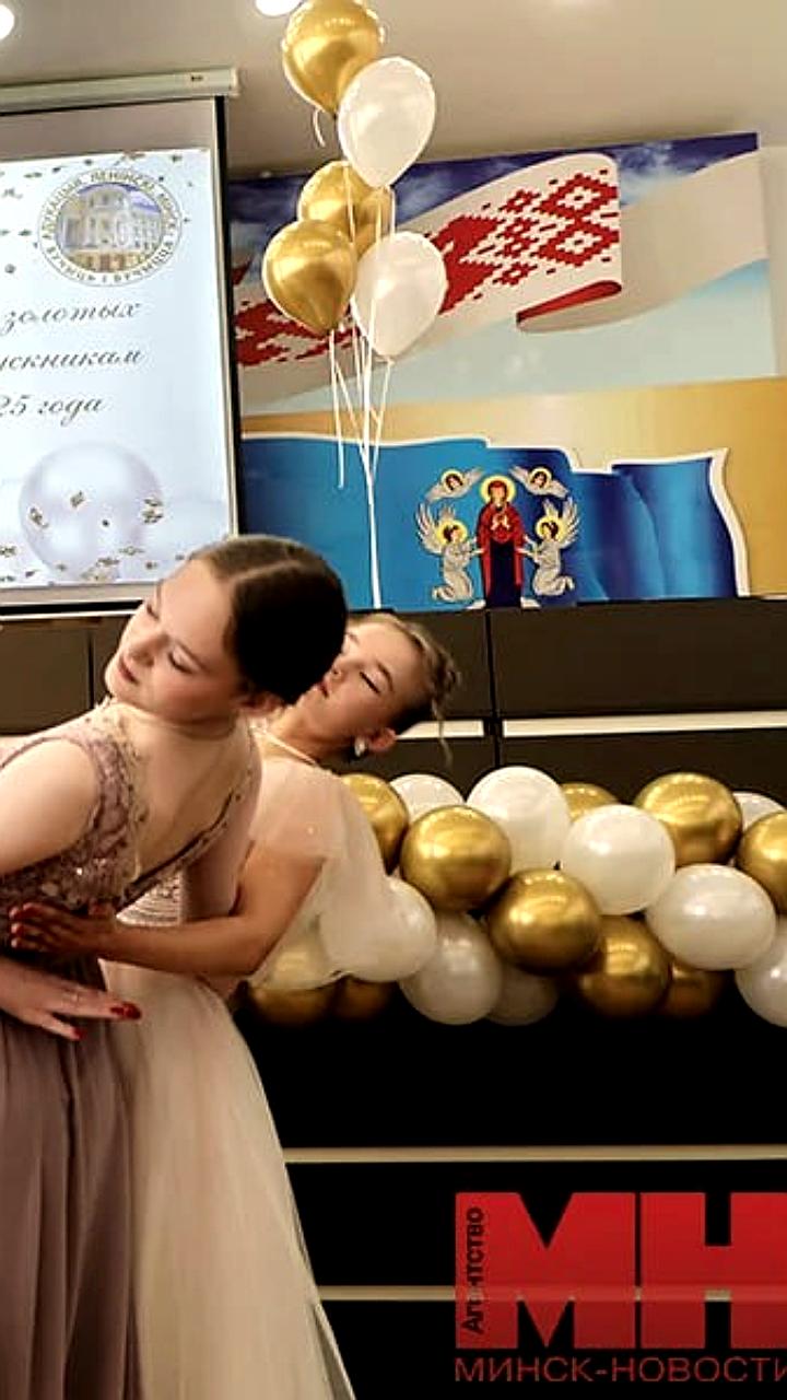 Выпускники Шклова получили аттестаты и медали на торжественном мероприятии
