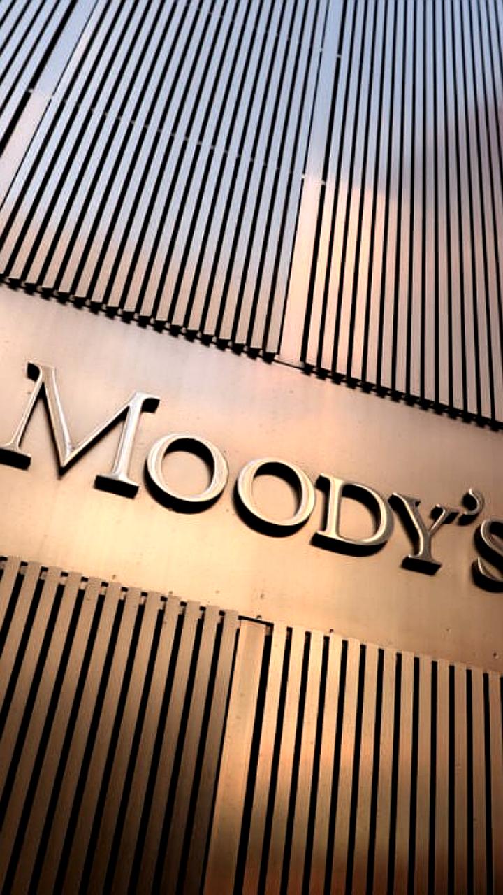 Moody's повысило прогноз кредитного рейтинга Узбекистана до позитивного