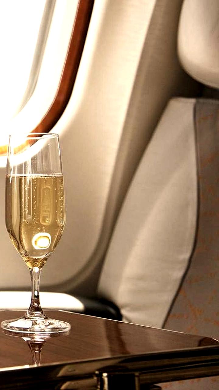 Абрау-Дюрсо начнет поставки вина для China Eastern Airlines