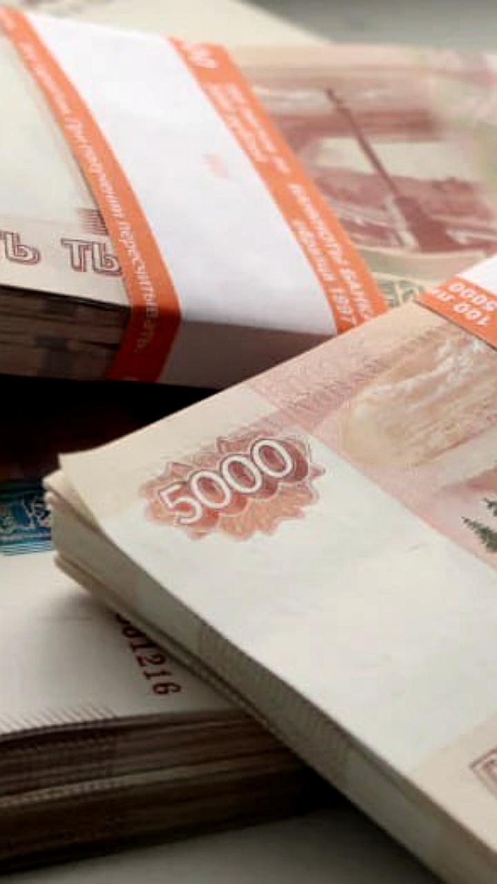 Судебные разбирательства из-за ошибок в расчете пенсии и задолженности по зарплате в Плавском районе