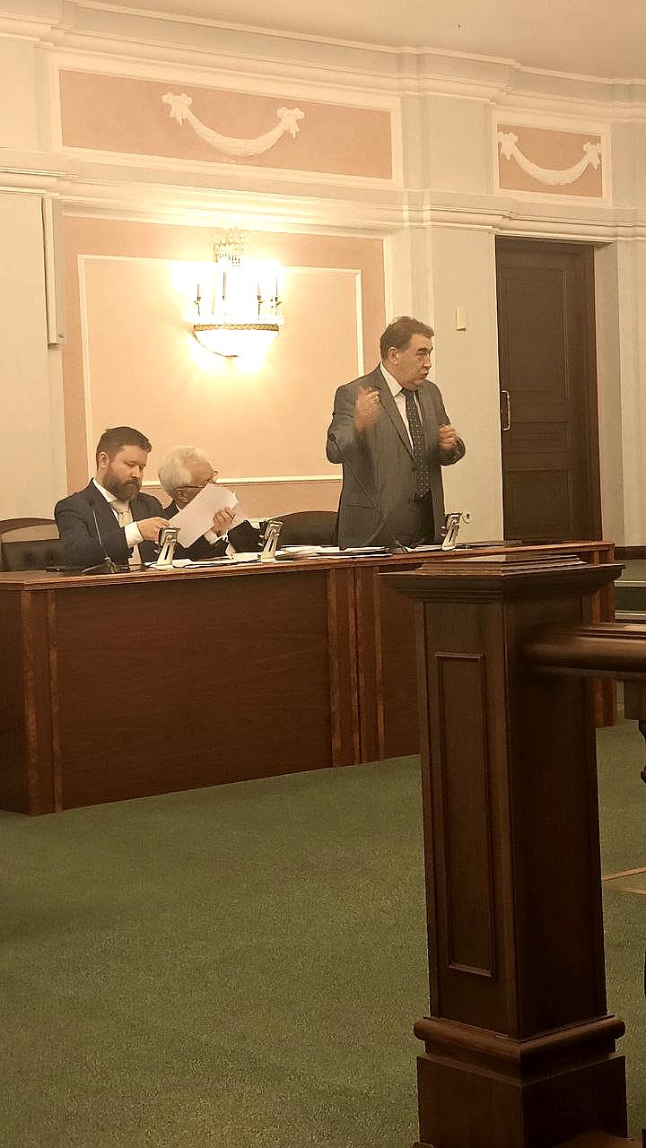 Верховный Суд РФ ликвидировал партию 'Гражданская инициатива'
