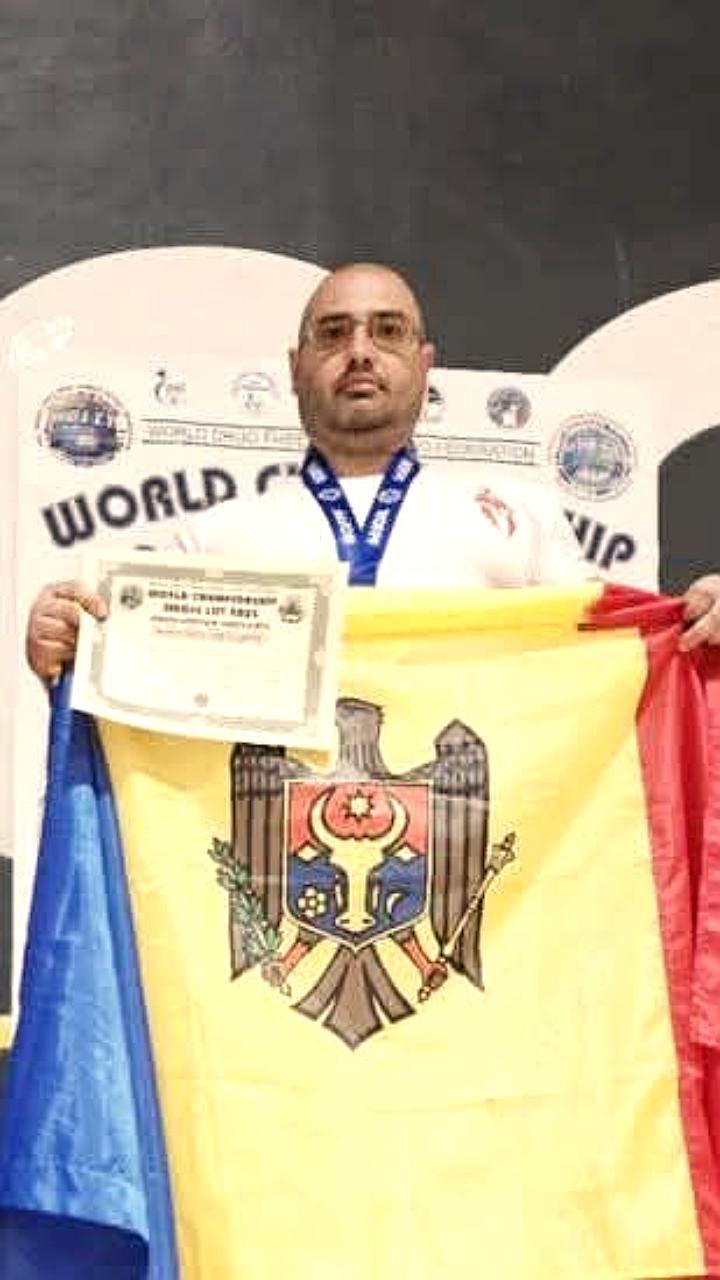 Борис Рыбак из Бендер стал чемпионом Европы по жиму штанги в Вроцлаве