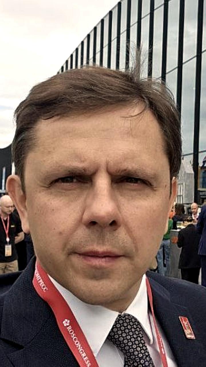 Региональные делегации представляют достижения на ПМЭФ-2025