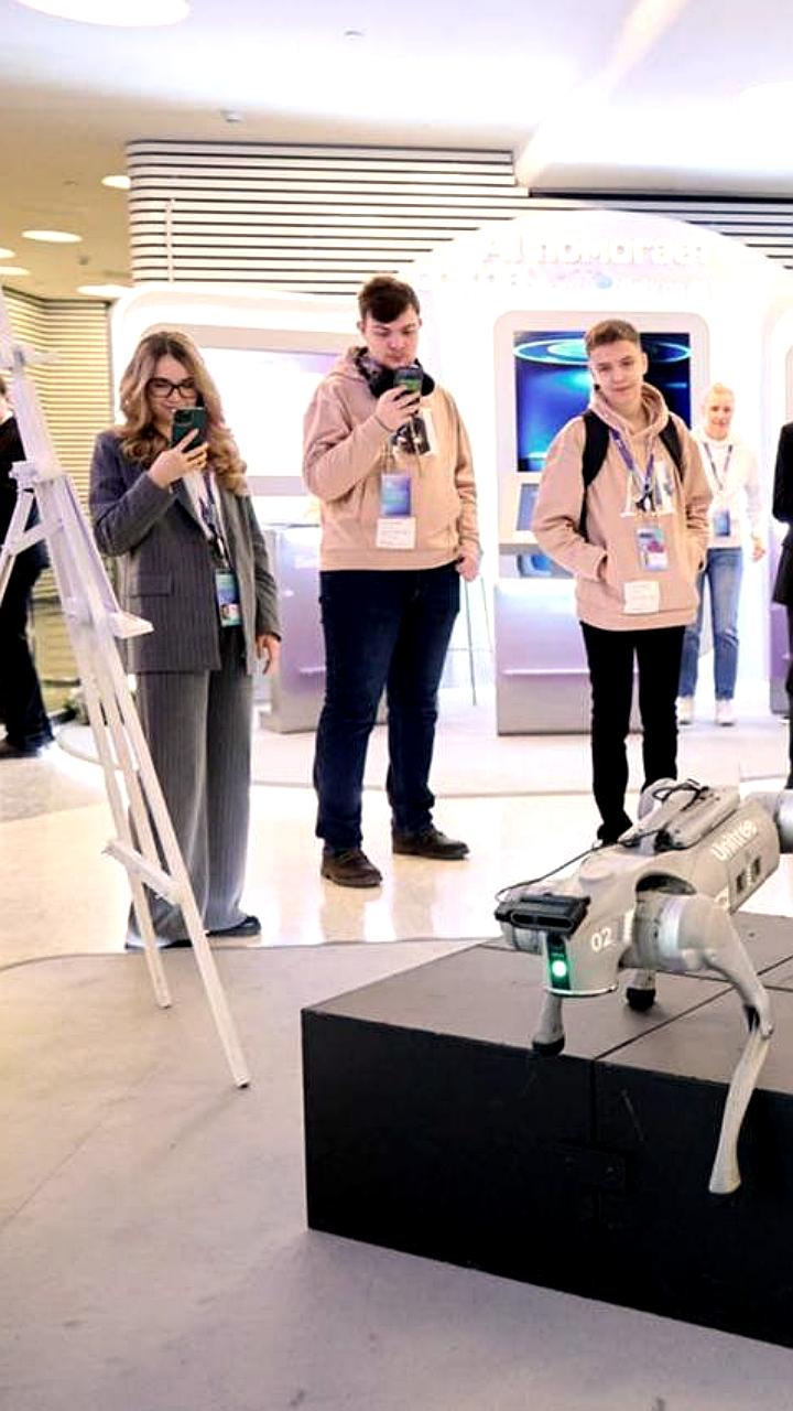 Международная форсайт-сессия «AI Horizons» в Технохабе Сбера объединяет ученых для обсуждения искусственного интеллекта