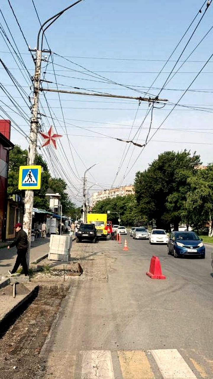 Во Владивостоке возобновлены дорожные работы на перекрёстке Русская и 100-летия Владивостока