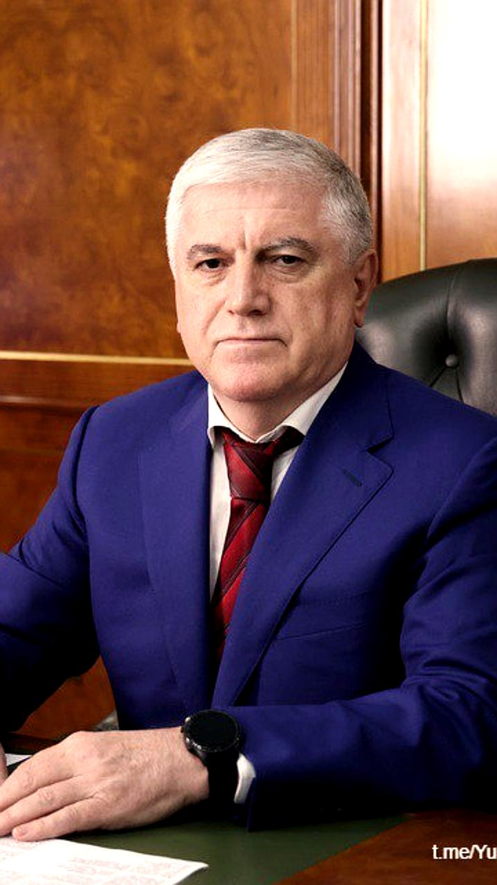 Глава Махачкалы Умавов подает в отставку