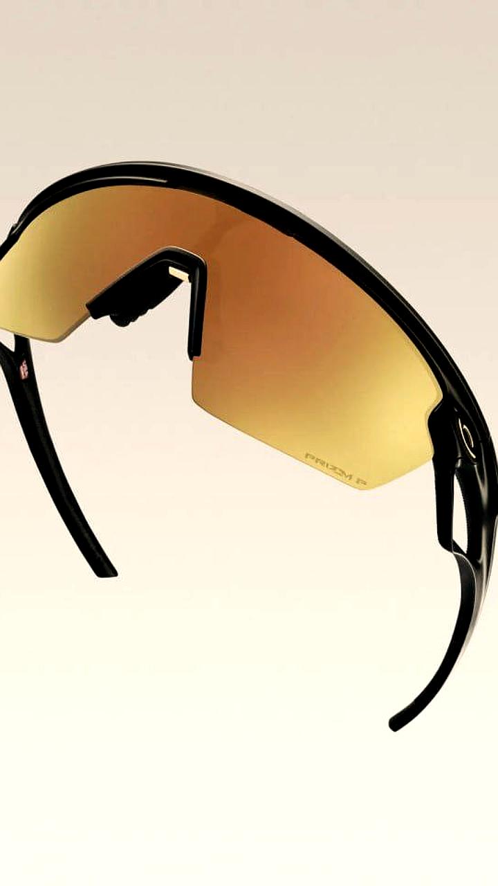Meta анонсирует новые умные очки для спорта и моды в сотрудничестве с Oakley и Prada