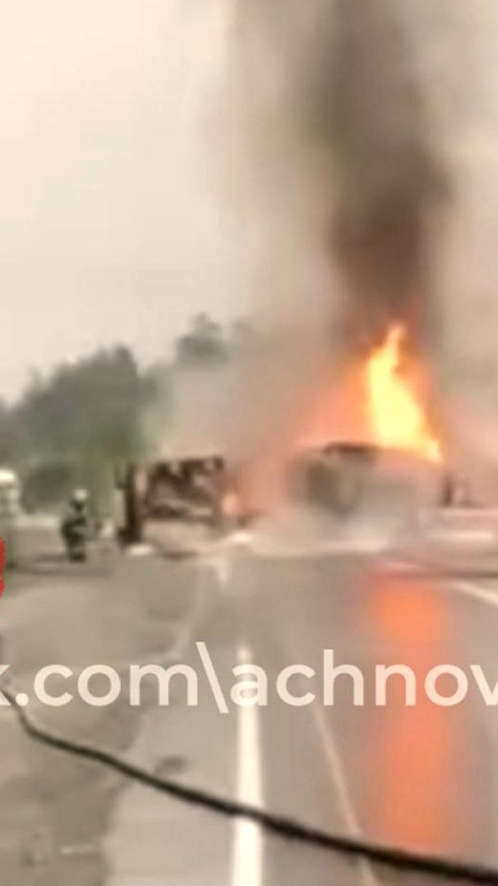 В Городовиковске ликвидирован пожар в легковом автомобиле