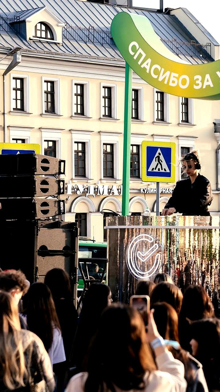 Сбер открывает летнюю веранду на Центральном рынке с кофе-рейвами и DJ-вечеринками
