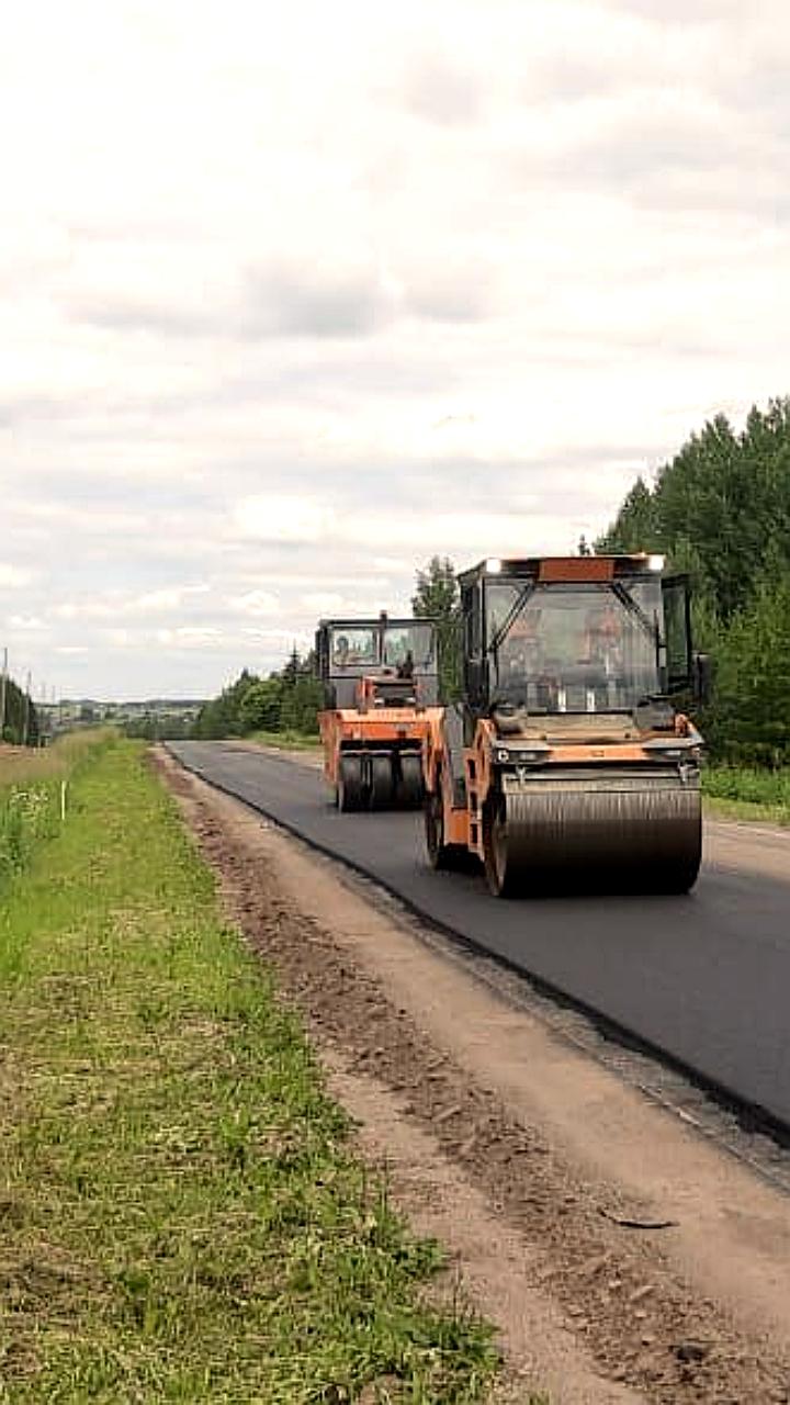 В Кировской области продолжается ремонт дорог по программам местных инициатив и «Дорожный миллиард»
