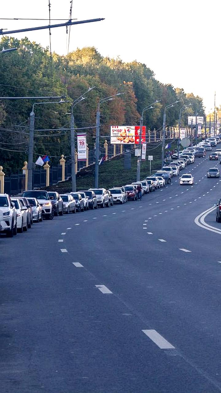 Расширение парковки у «Швейцарии»: 74 новых места на проспекте Гагарина