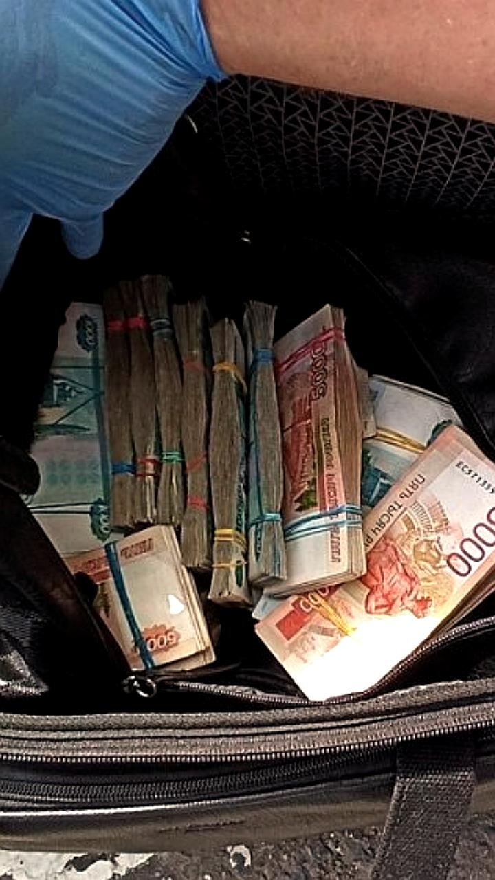 Задержаны подозреваемые в разбойном нападении на фуру с ущербом 13 млн рублей