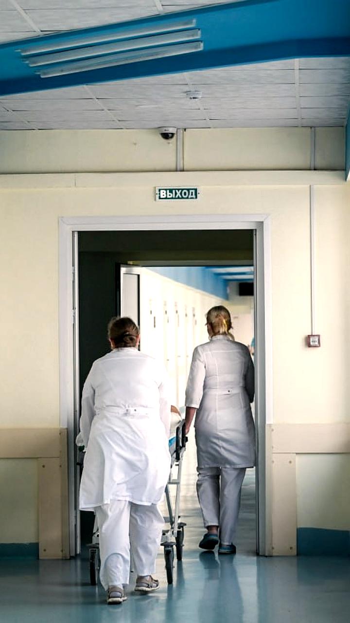 Президент России наградил жителей Тюменской области за заслуги в медицине и спорте
