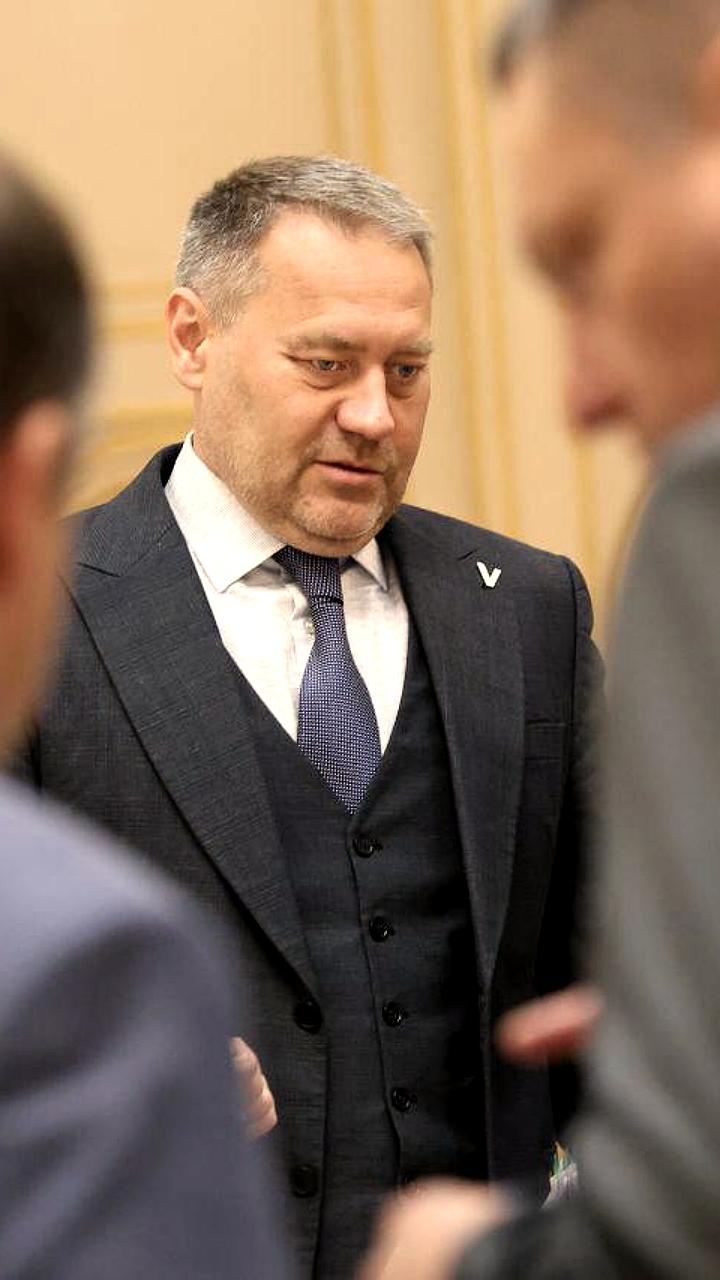 Заседания парламента в Санкт-Петербурге и Норильске: обсуждение социальных инициатив и законопроектов