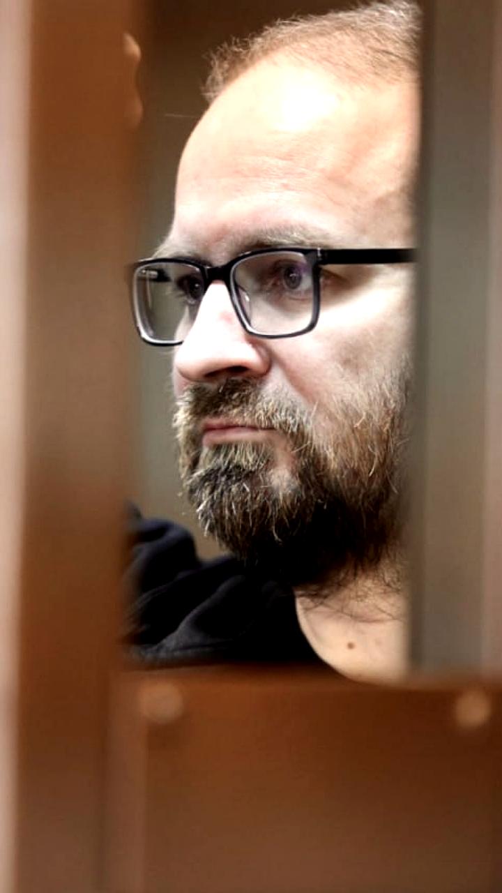Илья Васильев, основатель 'Гражданской школы хакеров', приговорен к 8,5 годам колонии за пост о Херсоне