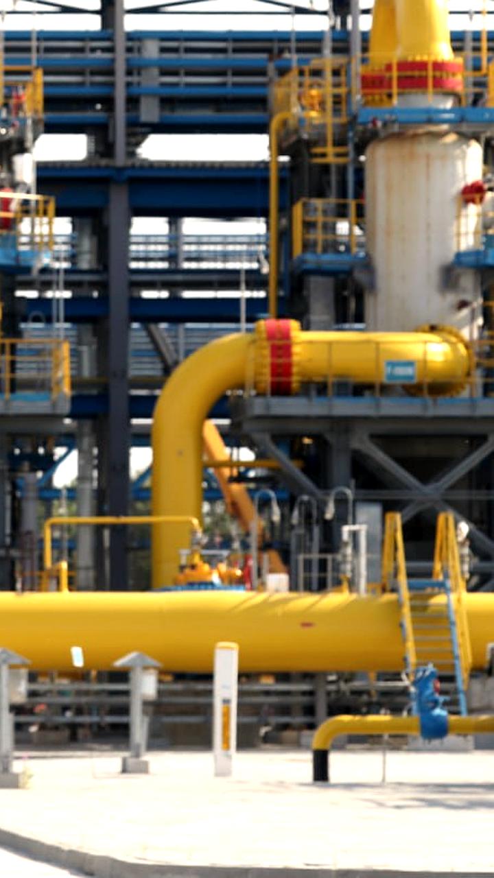 Путин продлил срок оплаты за газ иностранцами до 1 октября