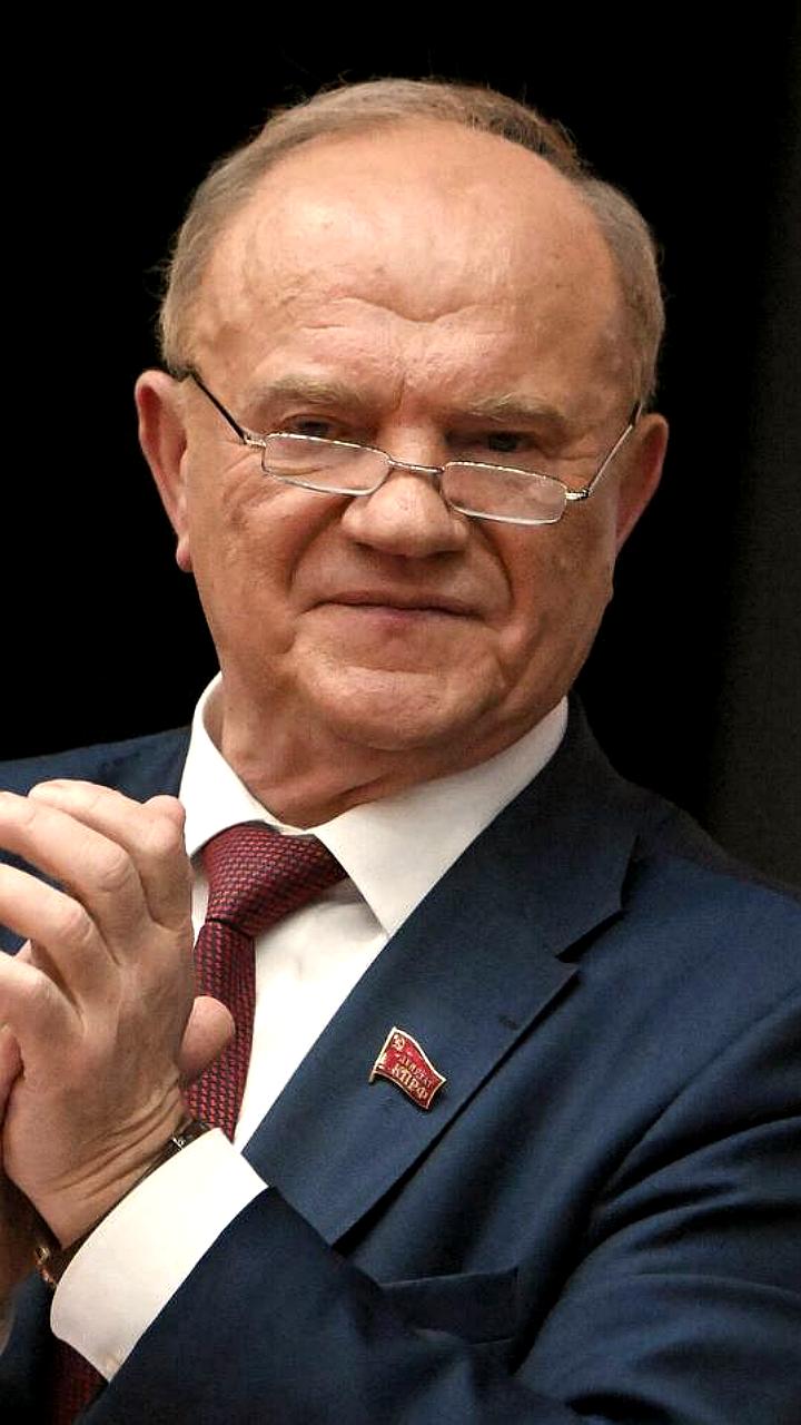 Александр Лукашенко поздравил Геннадия Зюганова с днем рождения
