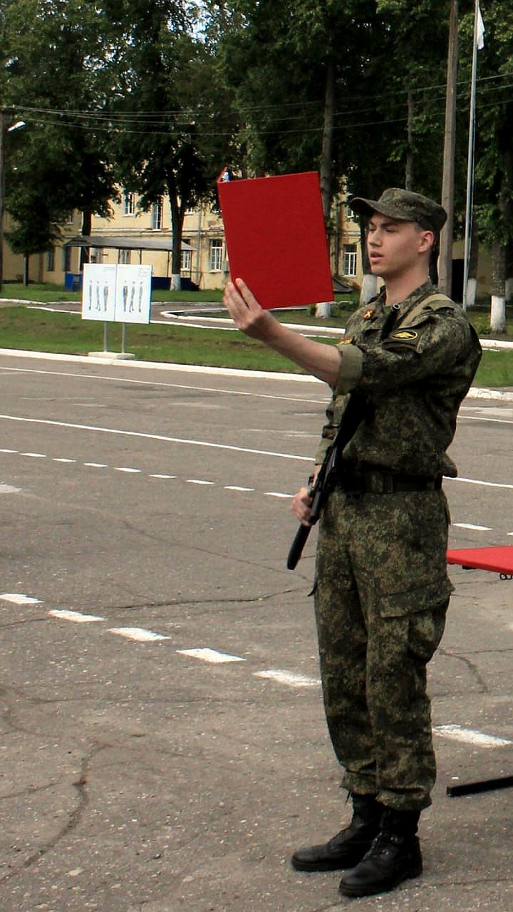 Торжественная присяга студентов СПбГУ и введение военной подготовки в Украине