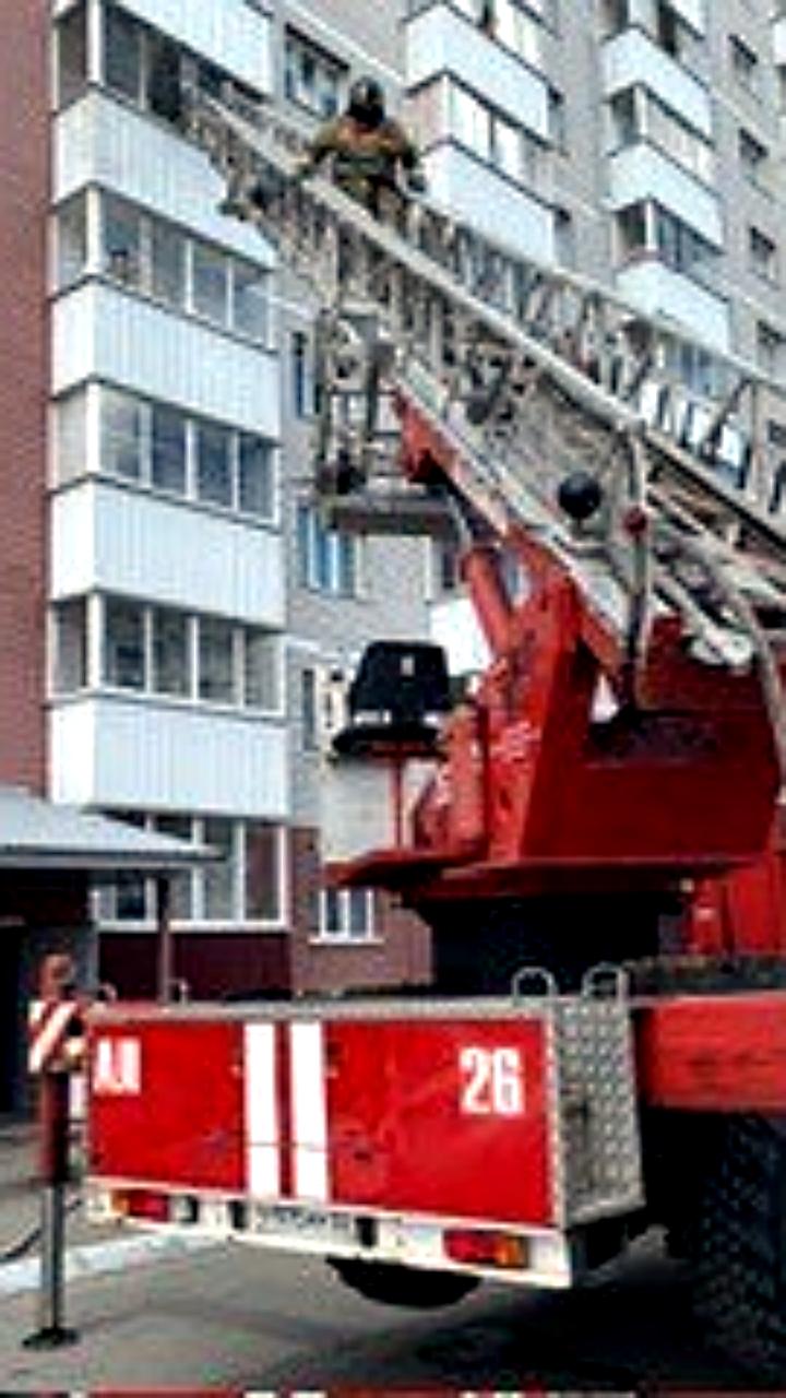 Пожар в квартире Новоалтайска ликвидирован, 21 человек эвакуирован