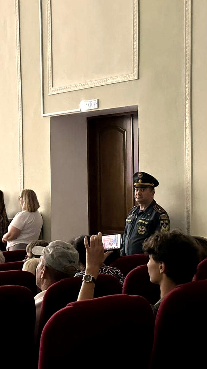 Челябинск провел масштабный 'Атомный выпускной' с обеспечением правопорядка