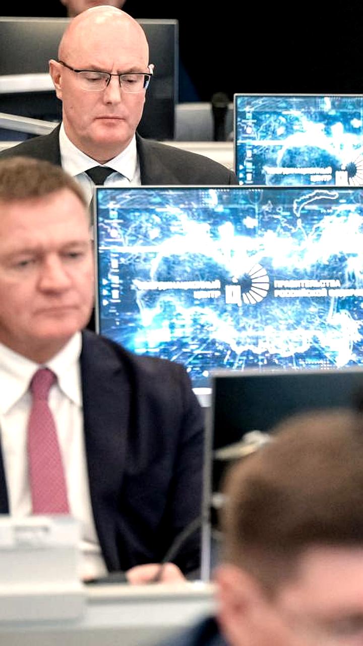 Мишустин поручил улучшить качество услуг связи и поддержку отечественных производителей
