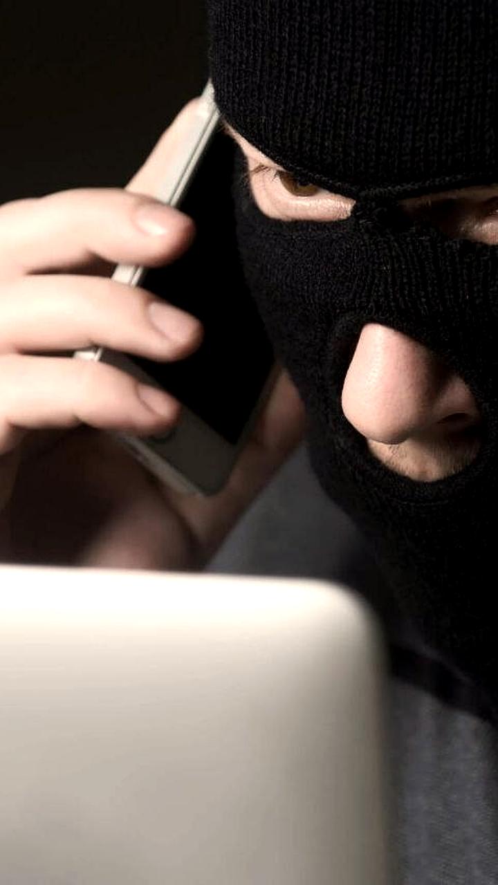 Мошенничество в Рубцовске: 19-летняя девушка потеряла 30 тысяч рублей