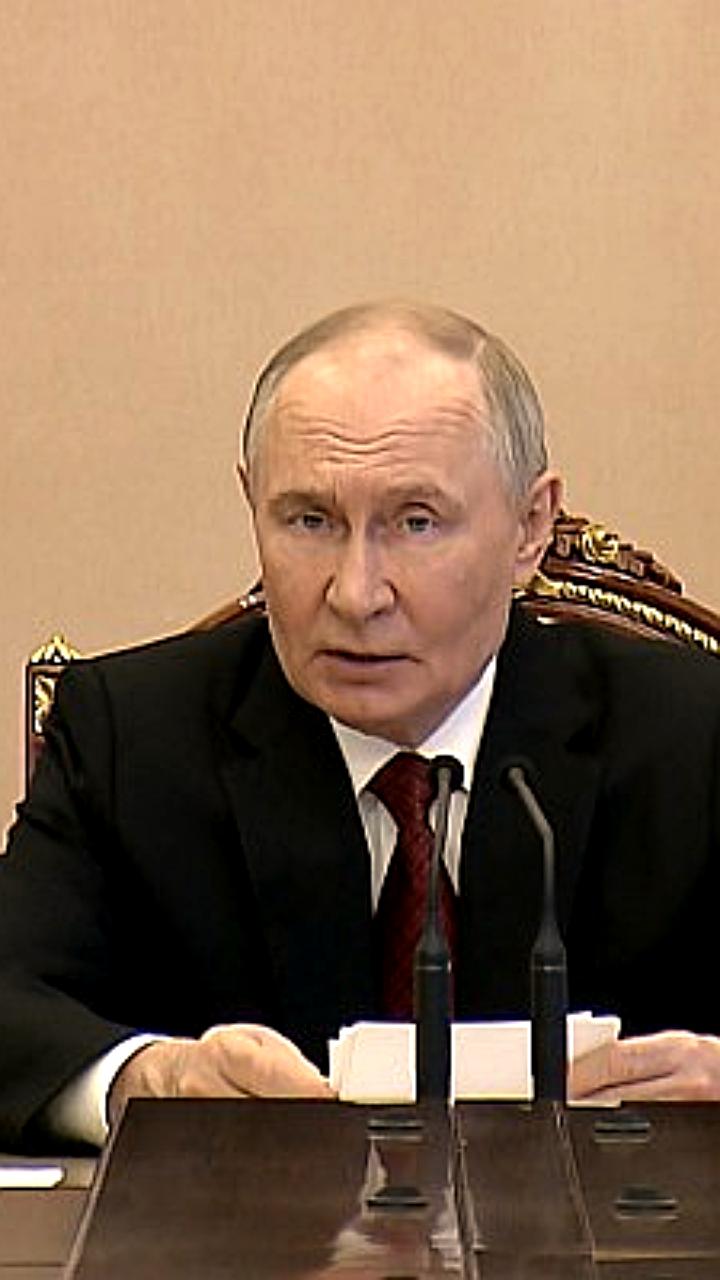 Путин обсудит развитие опорной сети аэропортов с правительством