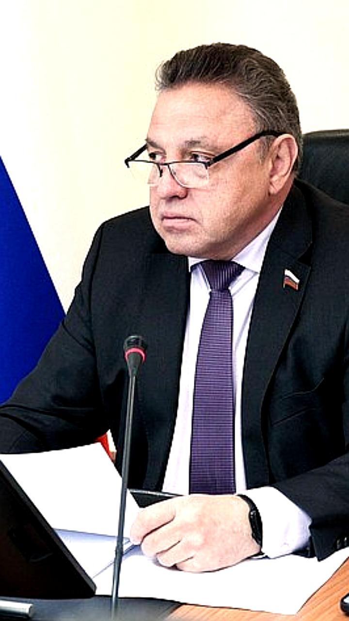 Совет Федерации одобрил закон о предустановке RuStore на смартфоны в России