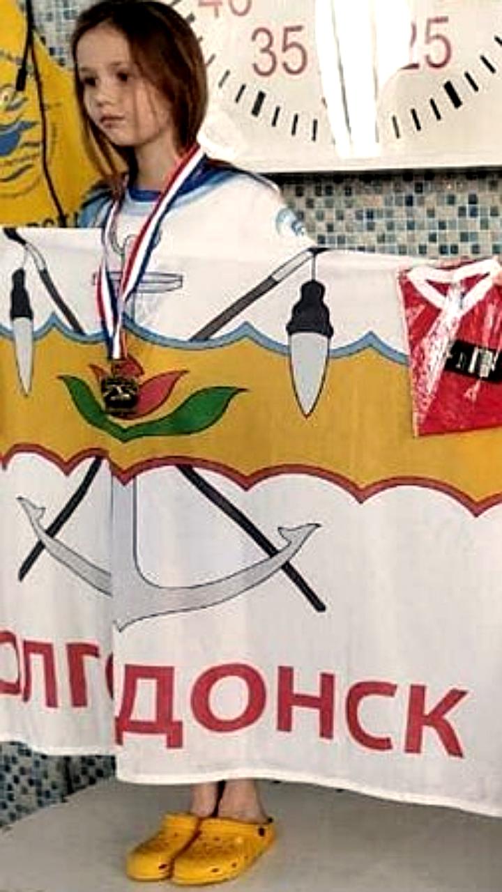 Успехи новочеркасских пловцов и триатлета Романа Минеев в соревнованиях