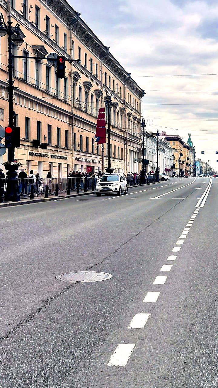 Ограничения движения на Невском проспекте в августе из-за ремонта