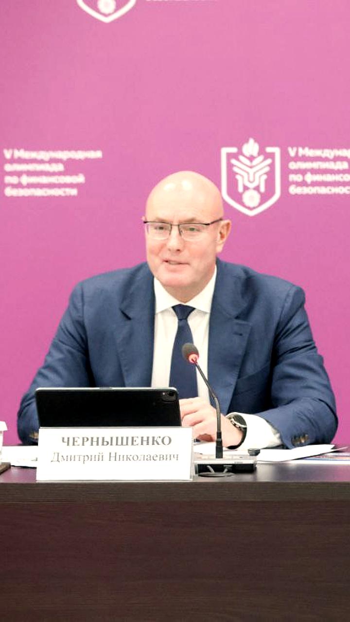 Дмитрий Чернышенко обсудил с Михаилом Котюковым развитие науки, образования и туризма в Красноярском крае
